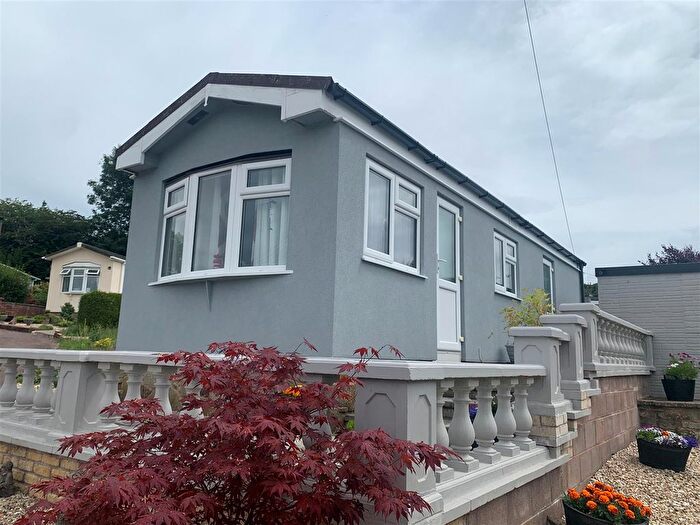 1 Bedroom Property For Sale In Sunnyhill Road, Cinderford, GL14