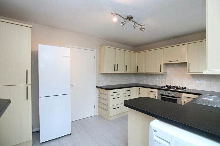 2 Bedroom End Of Terrace House To Rent In Coney Croft, Horsham, RH12