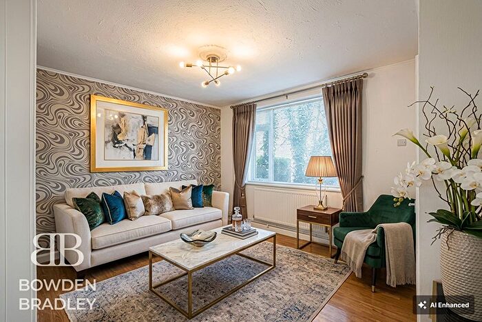 3 Bedroom Terraced House For Sale In Falconer Road, Hainault, IG6