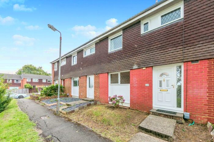 3 Bedroom Semi-Detached House To Rent In Park Barn Drive, Guildford, GU2