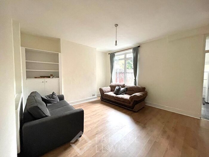 1 Bedroom Flat To Rent In Hammersmith, London, W6