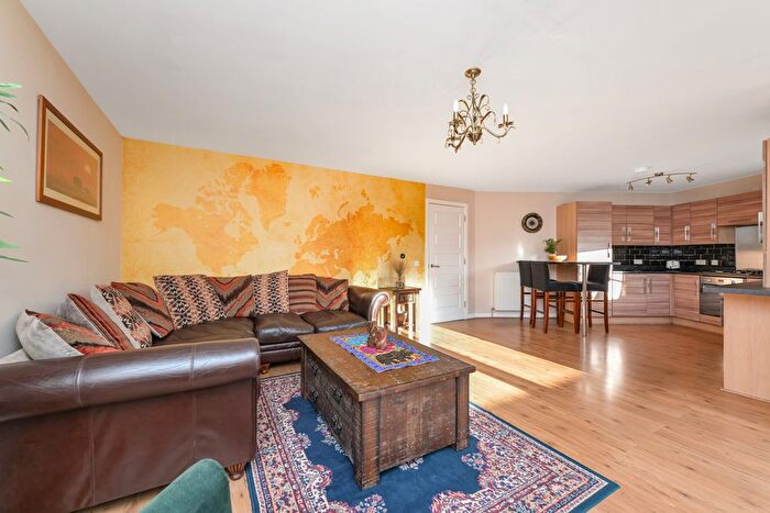 2 Bedroom Flat For Sale In Collier Place, Niddrie, Edinburgh, EH16