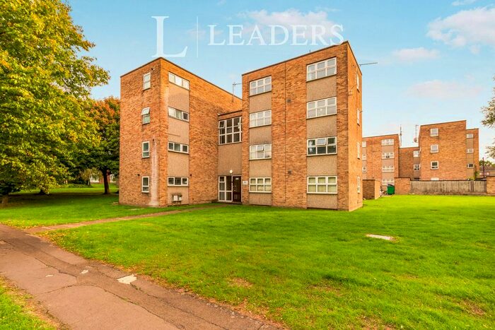 2 Bedroom Flat To Rent In Hilton Avenue, Aylesbury, HP20