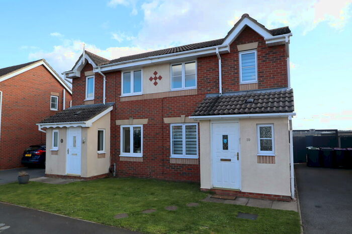 3 Bedroom Semi-Detached House To Rent In Sewstern Close, Bracebridge Heath, LN4