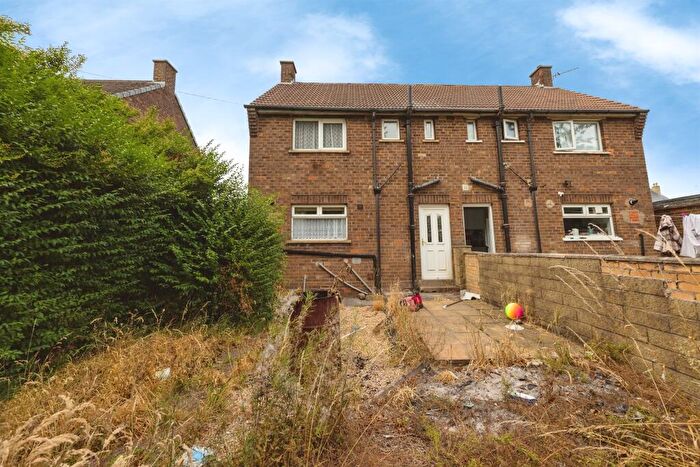 2 Bedroom Semi Detached House For Sale In Weardale Close, Bradford, BD4