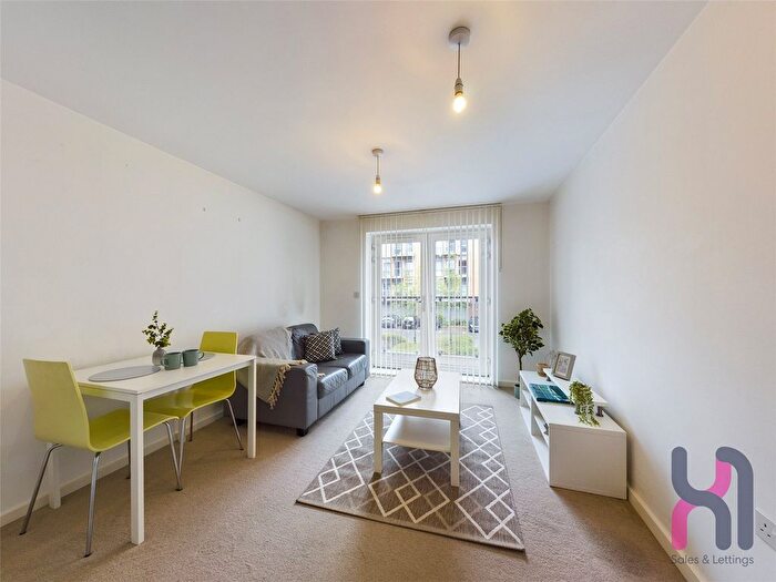 2 Bedroom Flat To Rent In Endeavour House, B Elmira Way, M5