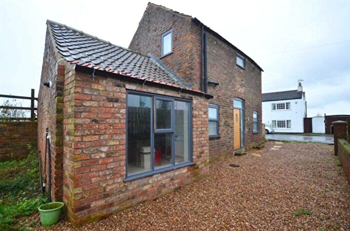 2 Bedroom Detached House For Sale In Bridge Lane, Rawcliffe Bridge, Goole, East Yorkshire, DN14