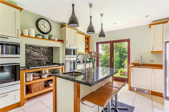 4 Bedroom Detached House For Sale In Loosley Hill, Loosley Row, Princes Risborough, HP27