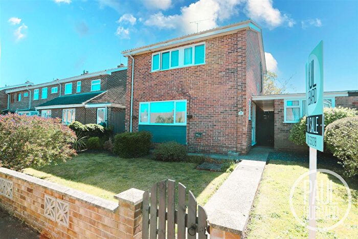 3 Bedroom Detached House For Sale In Jasmine Gardens, Bradwell, NR31