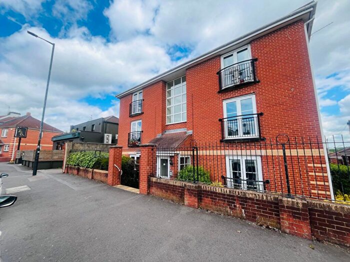 2 Bedroom Flat To Rent In Ashley Down Road, Bristol, BS7
