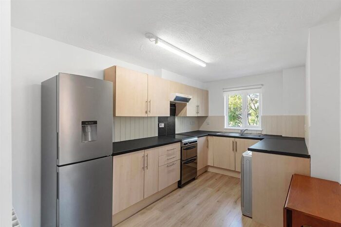 1 Bedroom Flat For Sale In Bramston Road, London, SW17