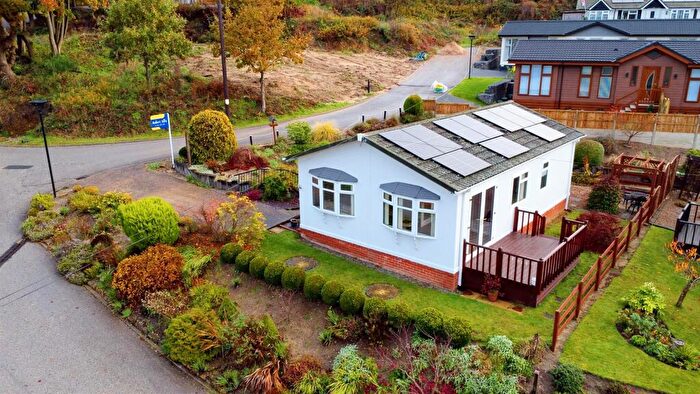 2 Bedroom Park Home For Sale In Bradford Way, Killarney Park, Nottingham, NG6