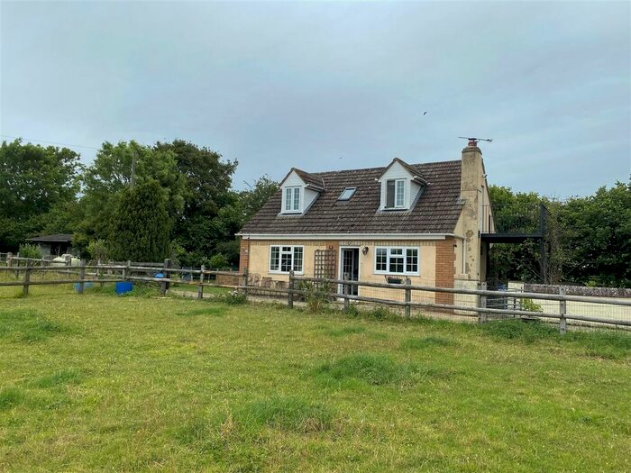 2 Bedroom Property For Sale In The Turnpike, Heddington, Calne, SN11