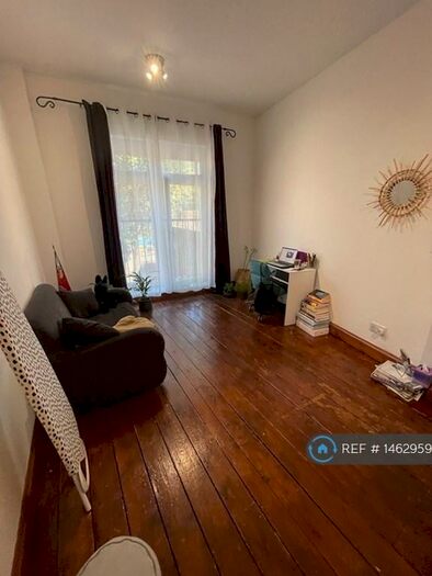 Studio To Rent In Kentish Town Road, London, NW5