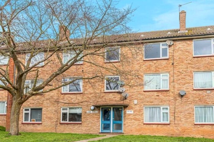 2 Bedroom Flat To Rent In Link Road, New Southgate, London, N11