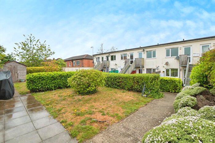 1 Bedroom Apartment For Sale In Dean Road, Southampton, SO18