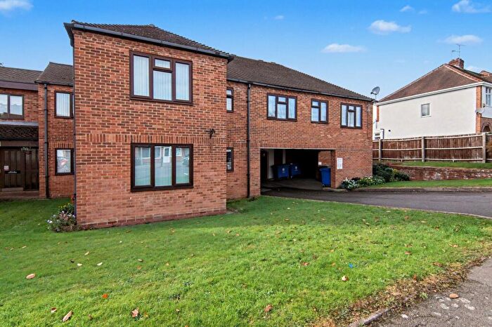 2 Bedroom Apartment For Sale In Brentwood Gardens, Coventry, CV3