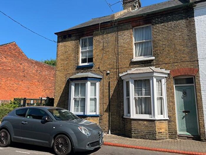 2 Bedroom House To Rent In St Peters Grove, Canterbury, CT1