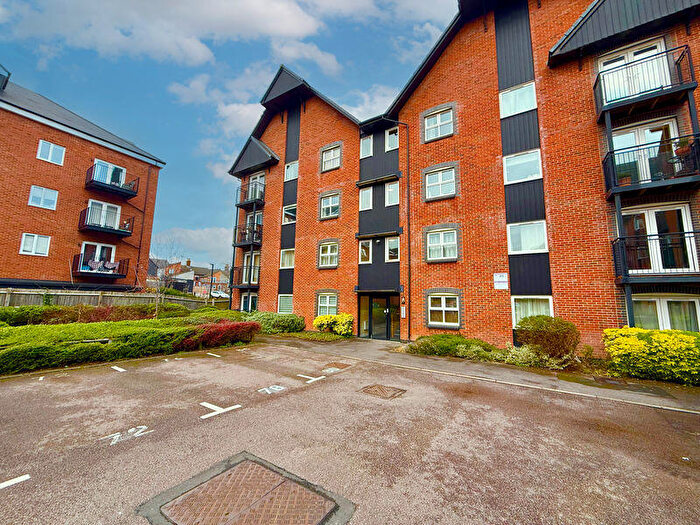 2 Bedroom Apartment For Sale In The Wharf, Leighton Buzzard, LU7