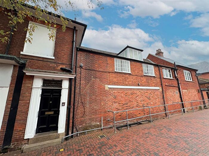 2 Bedroom Flat To Rent In Town Centre, Leighton Buzzard, LU7