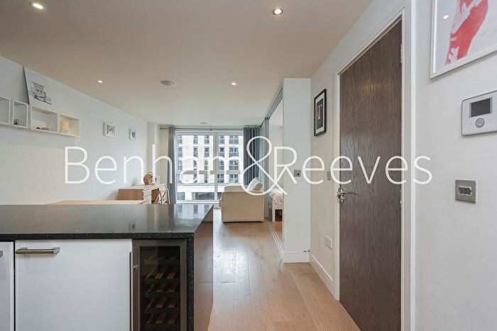 1 Bedroom Flat To Rent In Townmead Road, Fulham, SW6