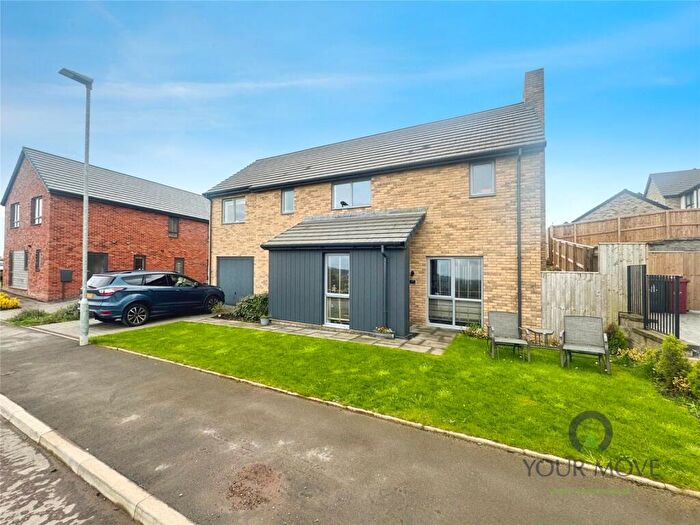 4 Bedroom Detached House To Rent In The Fallows, Blackburn, Lancashire, BB2