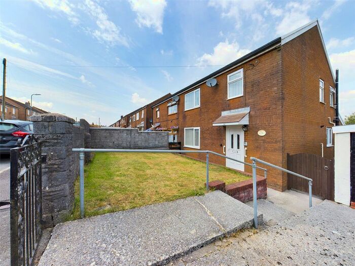 Houses for sale & to rent in SA13 3NP, Gelli Houses, Cymmer Port Talbot