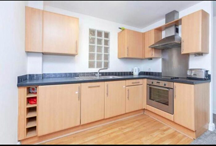2 Bedroom Flat To Rent In Oliver Close, Syston, LE7