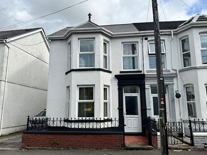 4 Bedroom Semi-Detached House For Sale In Tirydail Lane, Ammanford, Carmarthenshire., SA18
