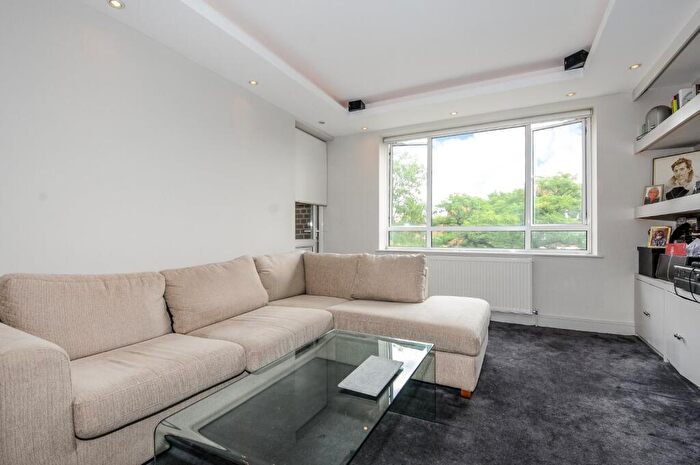 1 Bedroom Flat For Sale In Townshend Estate, London, NW8