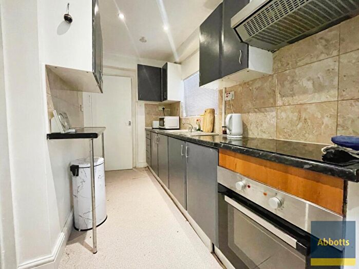 1 Bedroom Flat To Rent In Willoughby Road, Ipswich, IP2