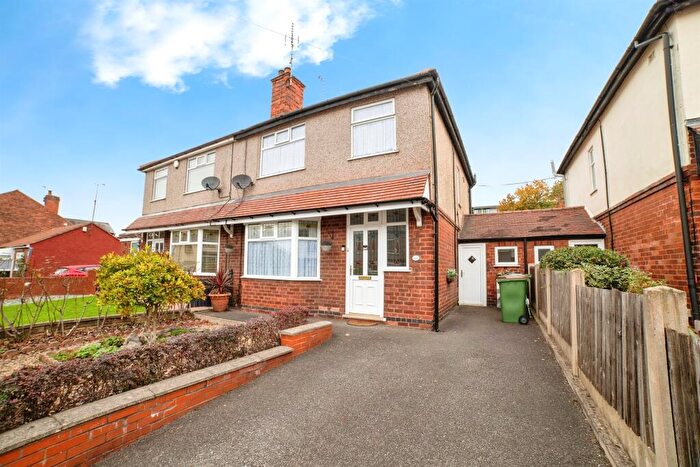 3 Bedroom Semi-Detached House For Sale In Grange Street, Alfreton, DE55