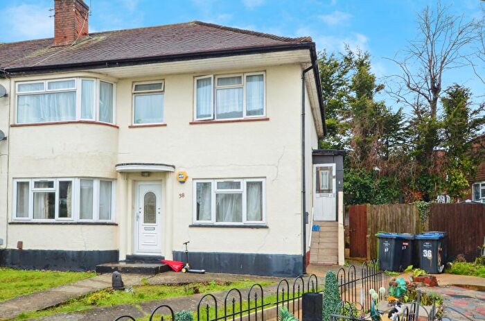 2 Bedroom Maisonette For Sale In Sudbury Croft, Wembley, HA0