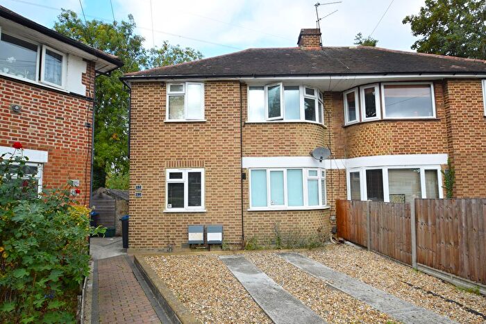 2 Bedroom Flat To Rent In Runnymede, London, SW19