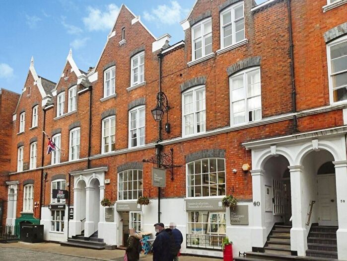 2 Bedroom Flat To Rent In Watergate Street, Chester, Cheshire, CH1