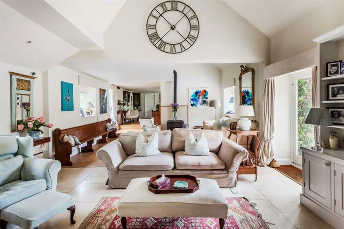 4 Bedroom House For Sale In Littleford Lane, Shamley Green, Guildford, GU5