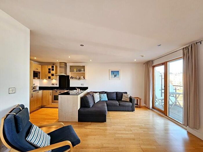 2 Bedroom Apartment For Sale In Magellan House, Armouries Way Leeds, LS10