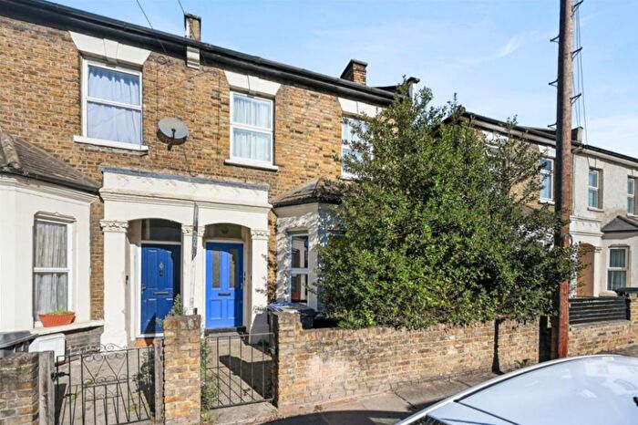 1 Bedroom Flat For Sale In Nightingale Road, London, NW10