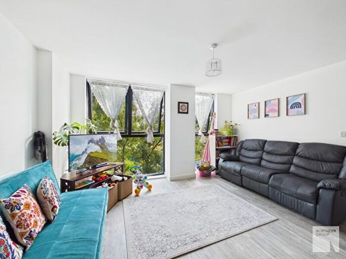 2 Bedroom Apartment To Rent In Urban Green :: Old Trafford, M16