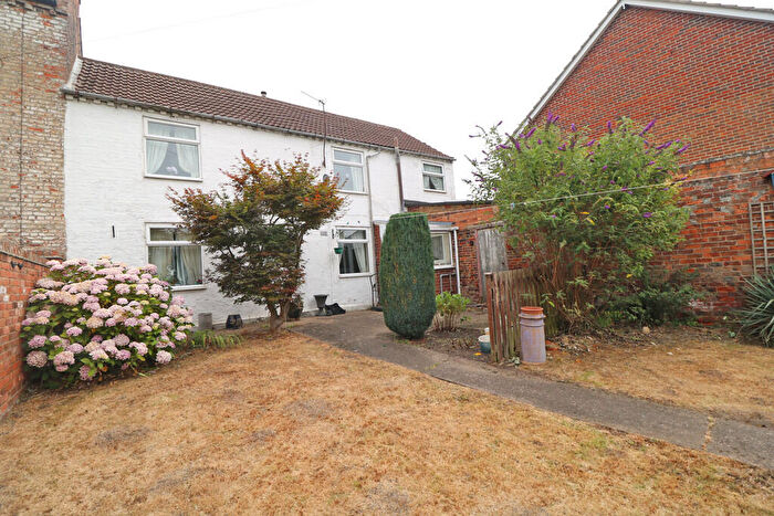 3 Bedroom Semi-Detached House For Sale In Station Road, Epworth, DN9