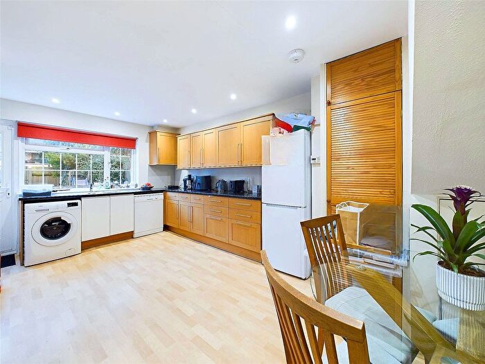 4 Bedroom Terraced House To Rent In North Place, Teddington, TW11