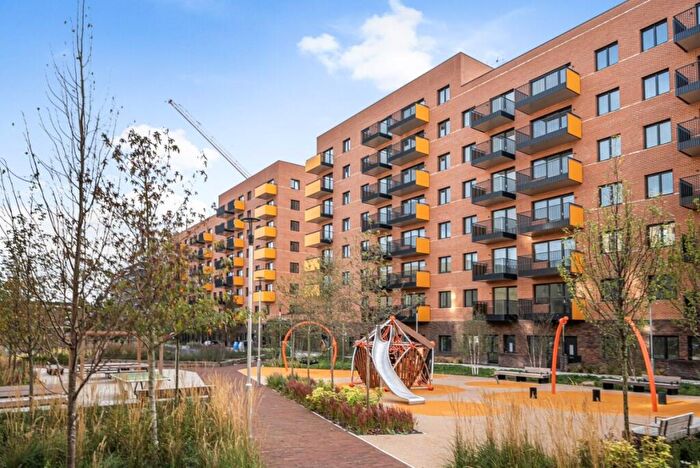 1 Bedroom Flat To Rent In Bowline Street, Barking, IG11
