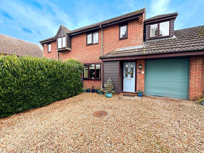 4 Bedroom Semi-Detached House For Sale In North Close, Drayton Parslow, MK17