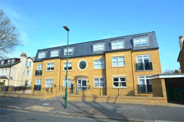 2 Bedroom Apartment To Rent In Cavendish Road, Sutton, SM2