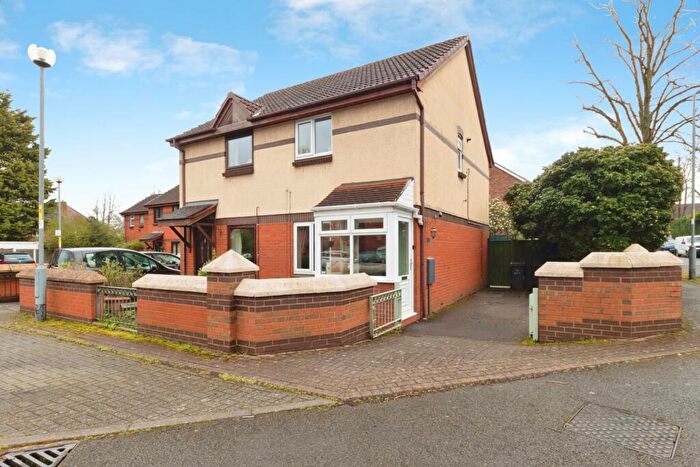2 Bedroom Semi Detached House For Sale In Cherry Tree Croft, Birmingham, West Midlands, B27