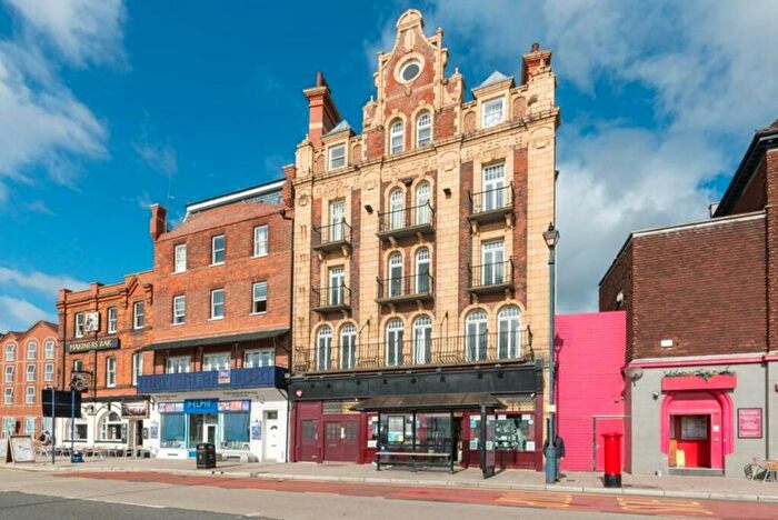 2 Bedroom Apartment To Rent In Harbour Parade, Ramsgate, CT11