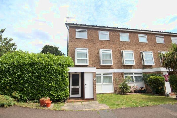 3 Bedroom End Of Terrace House To Rent In Tulip Tree Close, Tonbridge, TN9