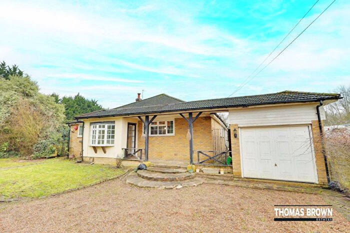 4 Bedroom Detached Bungalow For Sale In Well Hill, Orpington, BR6