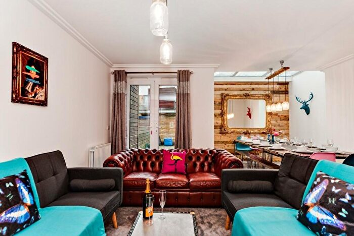 4 Bedroom Terraced House For Sale In New England Street, Brighton, BN1