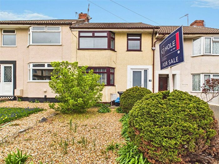 3 Bedroom Terraced House For Sale In Whitchurch Road, Bristol, BS13